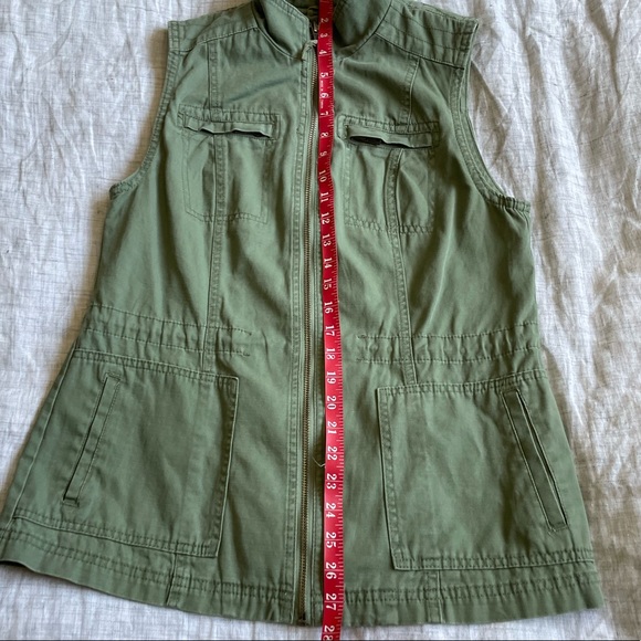 Olive Green Utility Vest - Picture 12 of 12